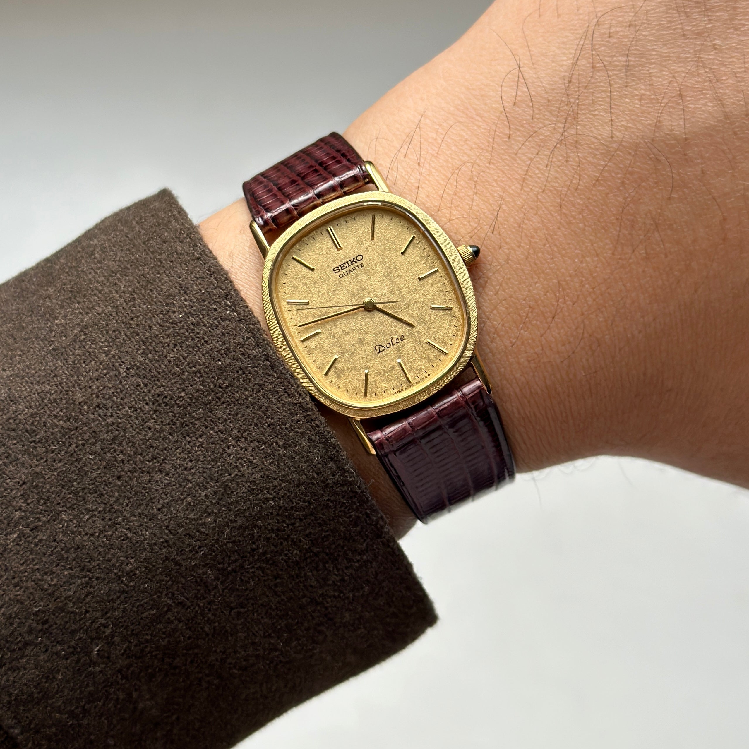 1981 Seiko Dolce Ellipse 6030-5410