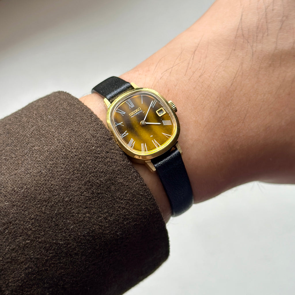 1973 Rare Ladies Seiko Tiger Eye 2415-7001