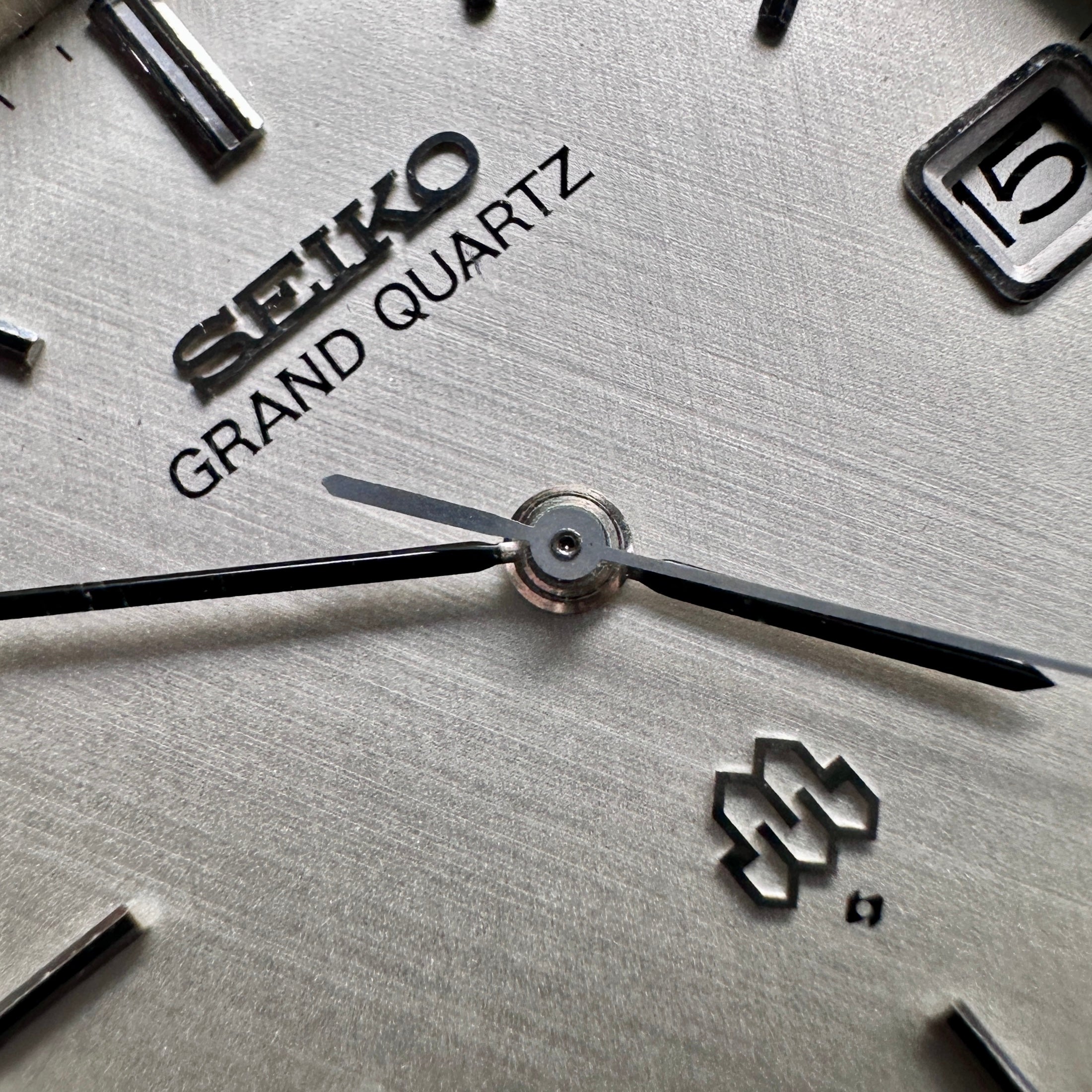 1978 Grand Quartz White Linen