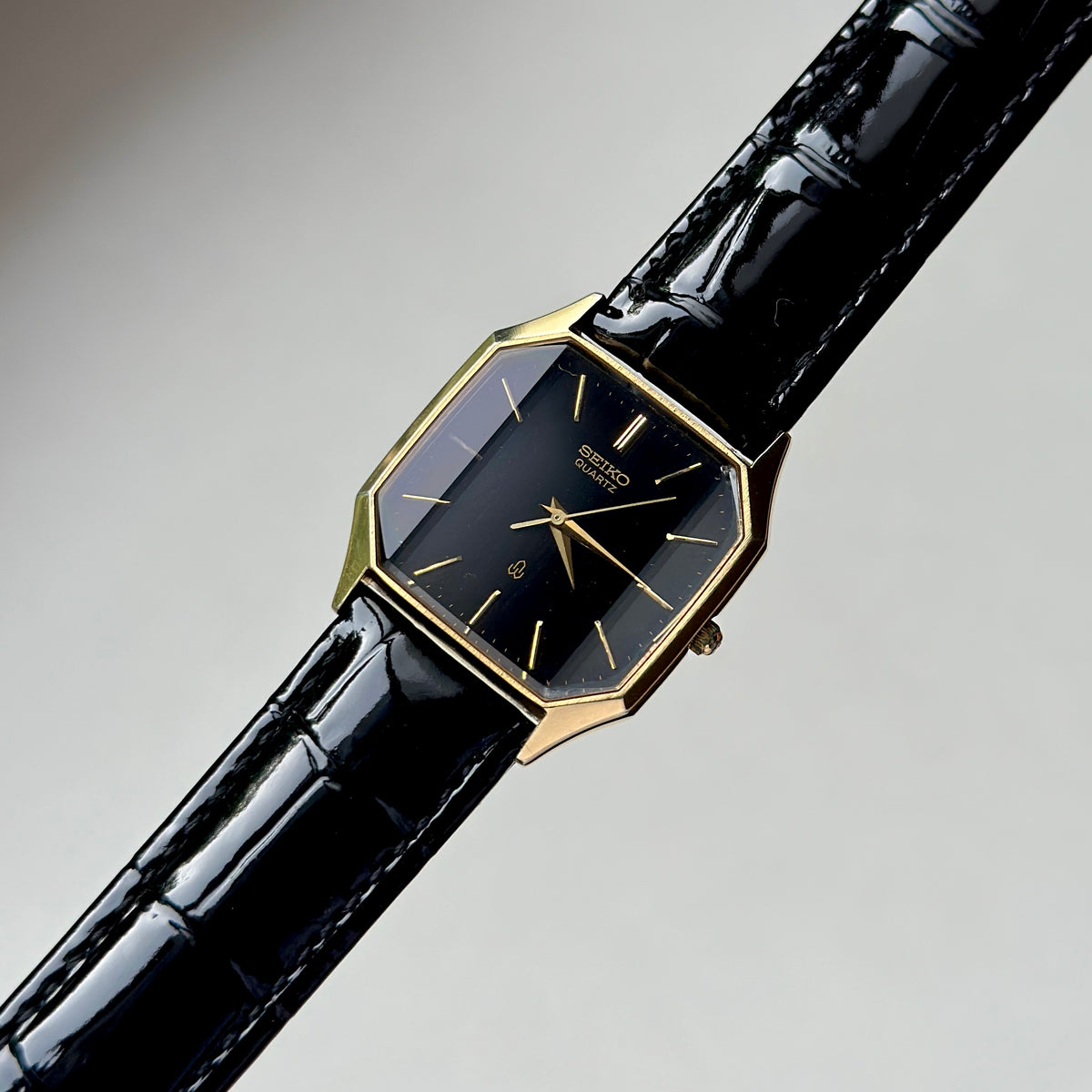 1981 Seiko Tank Faceted 6030-5440