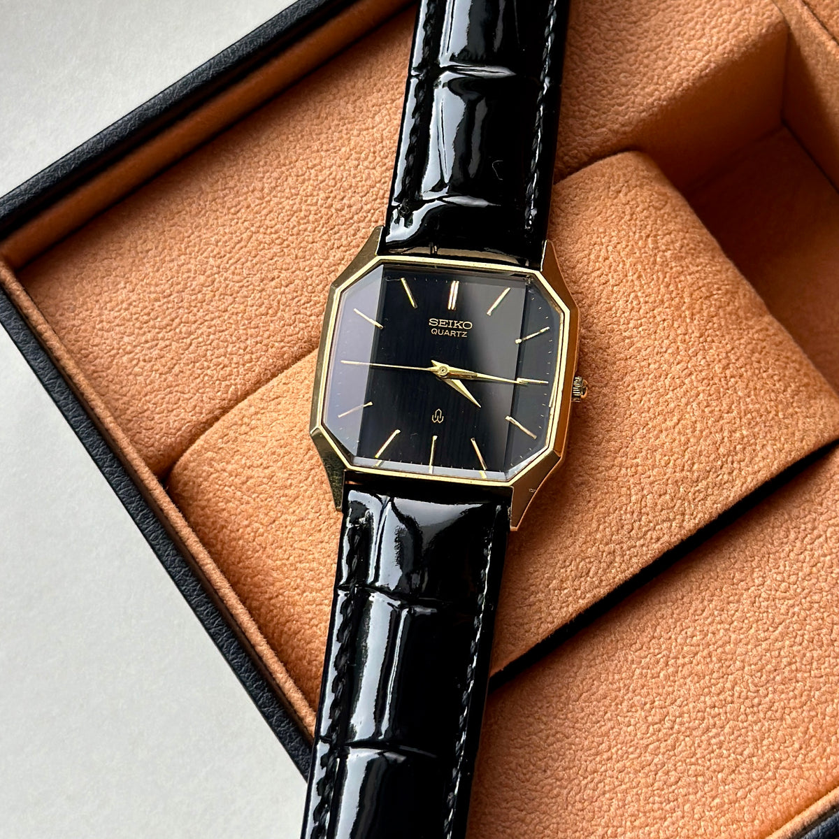 1981 Seiko Tank Faceted 6030-5440