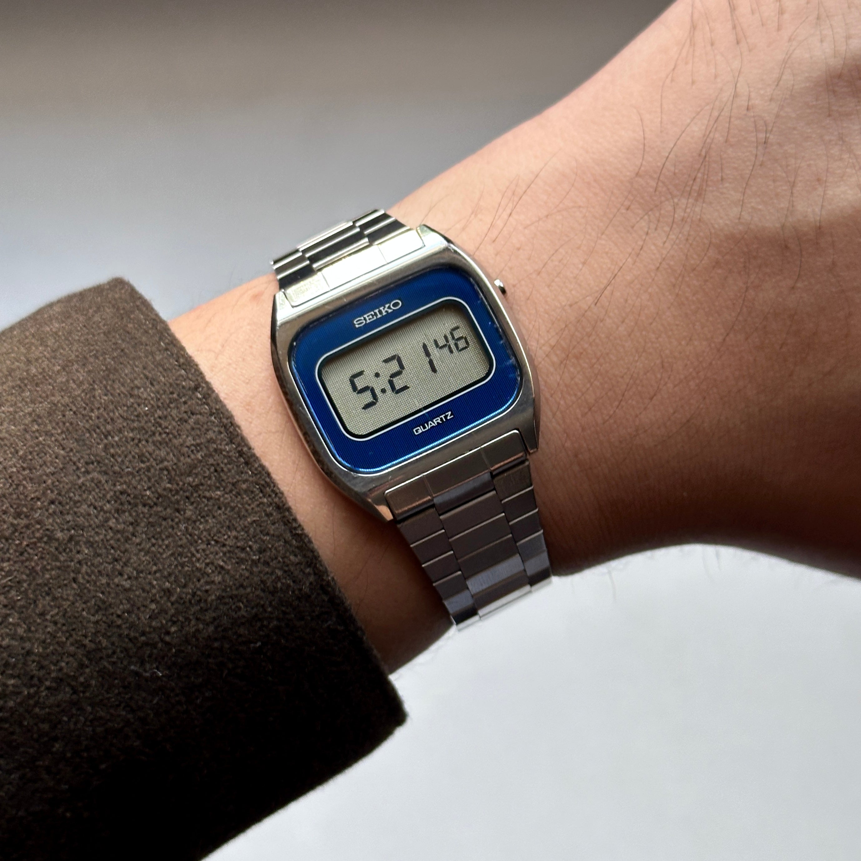 1979 Seiko Slim Digital Blue F033-4000