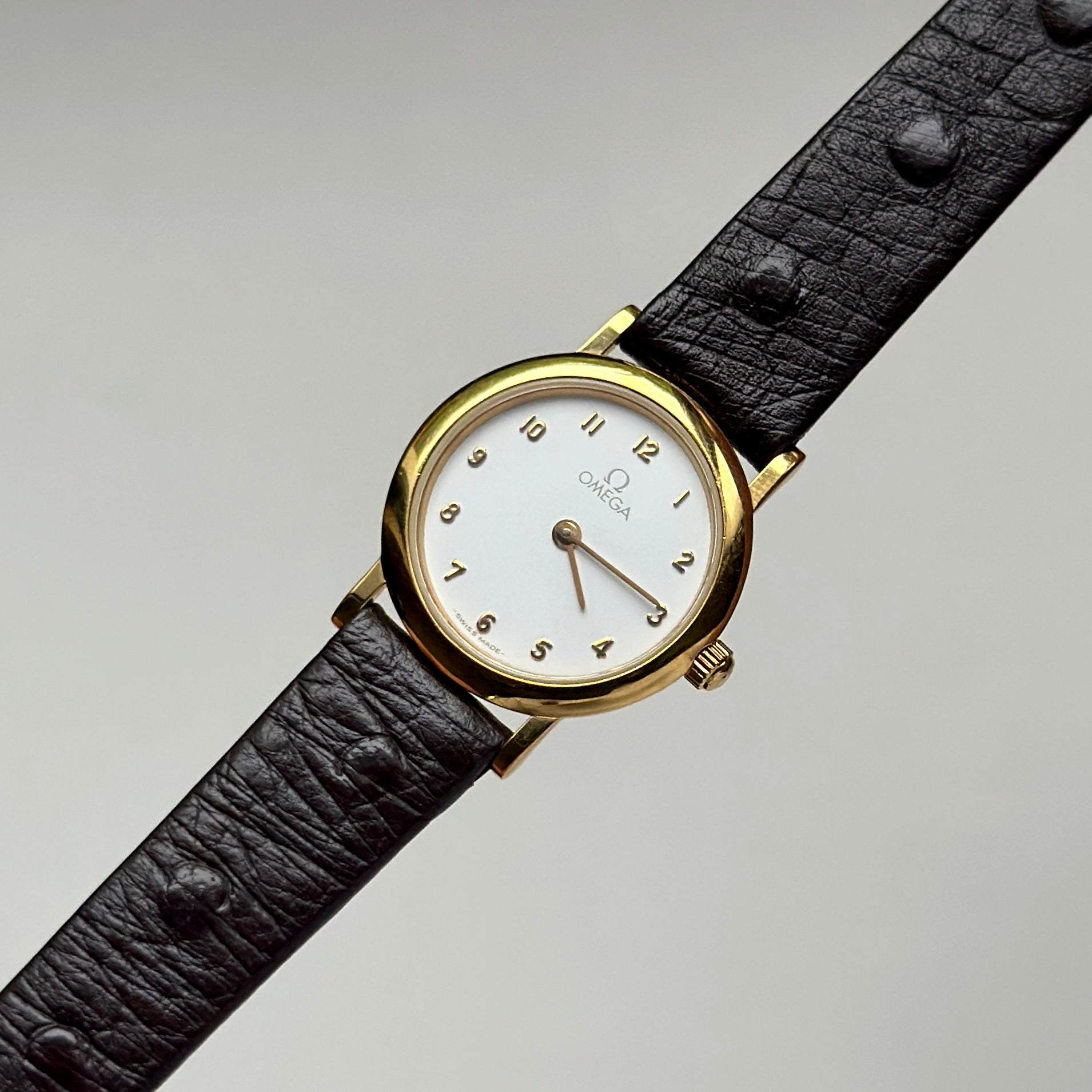 1980s Ladies Omega De Ville 595.0097