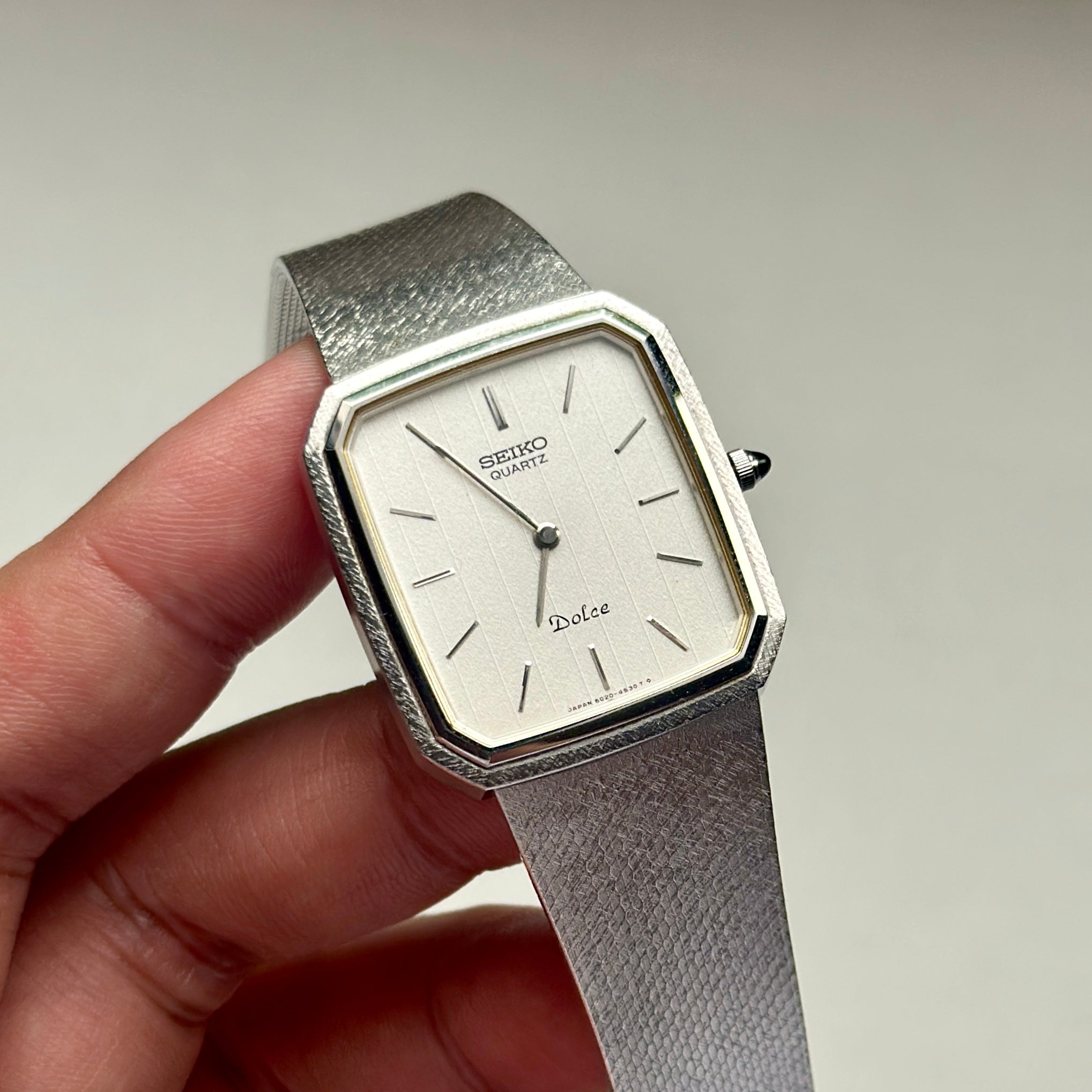 1982 Seiko Dolce 6020-4060
