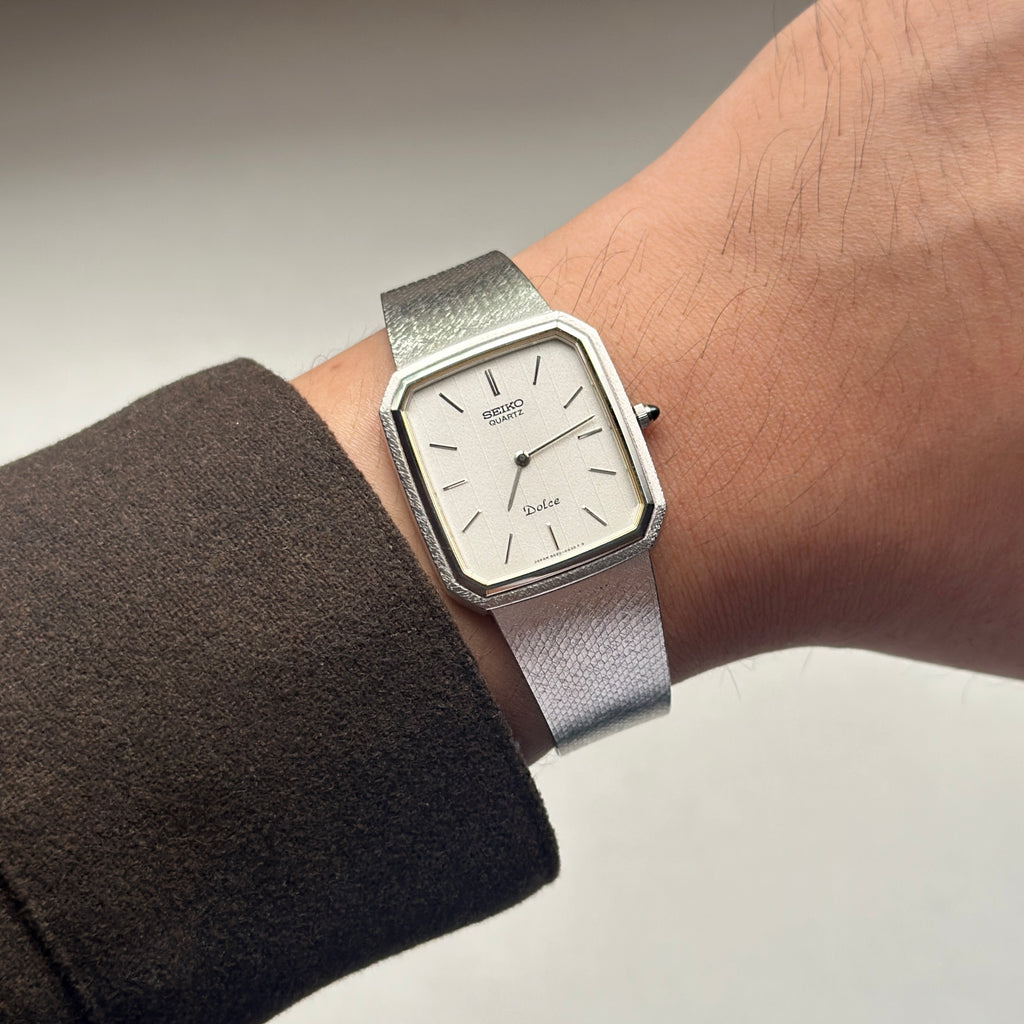1982 Seiko Dolce 6020-4060