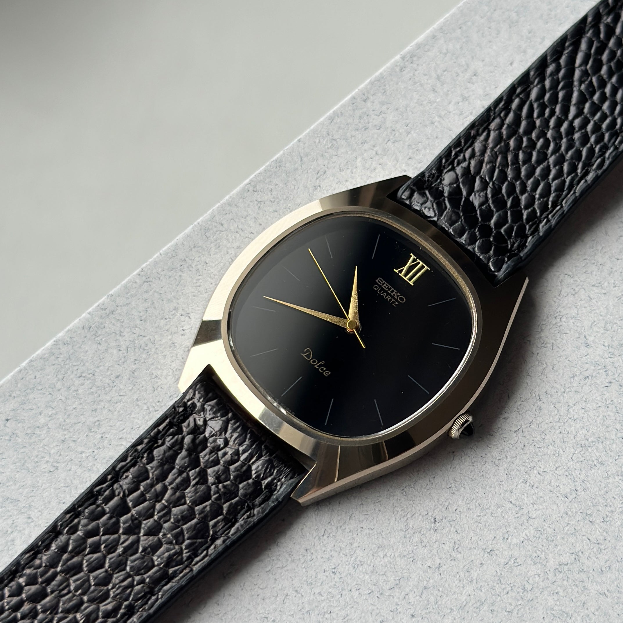 1981 Seiko Dolce NSAG Onyx Dial