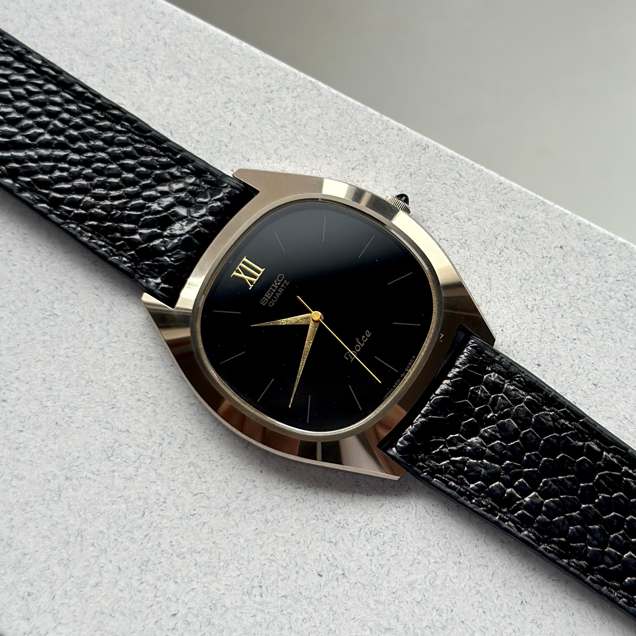 1981 Seiko Dolce NSAG Onyx Dial