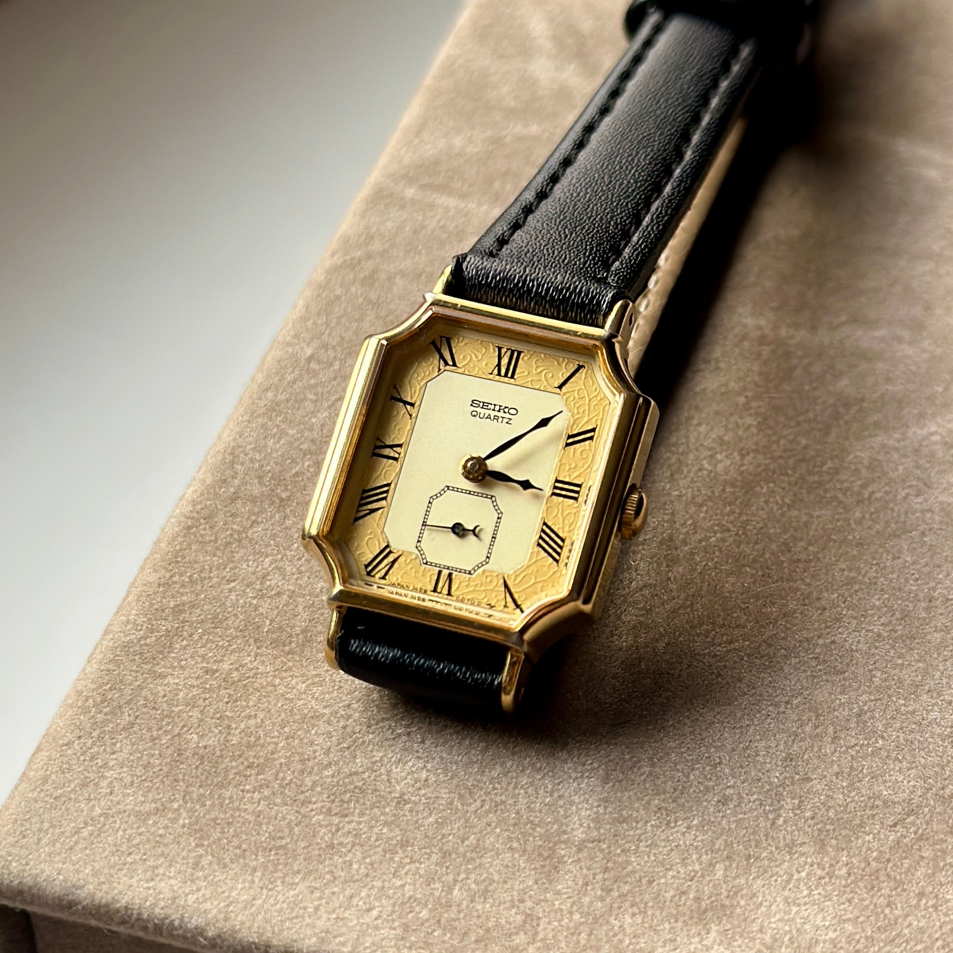 1982 Ladies Seiko art-deco 1428-5000