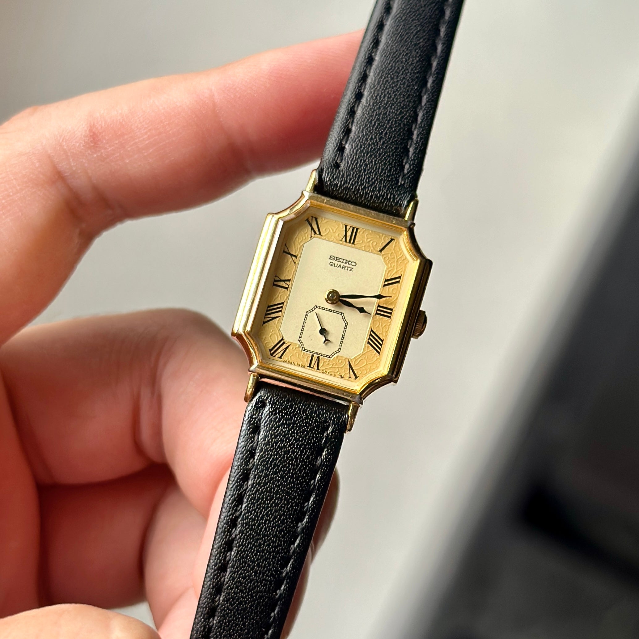 1982 Ladies Seiko art-deco 1428-5000