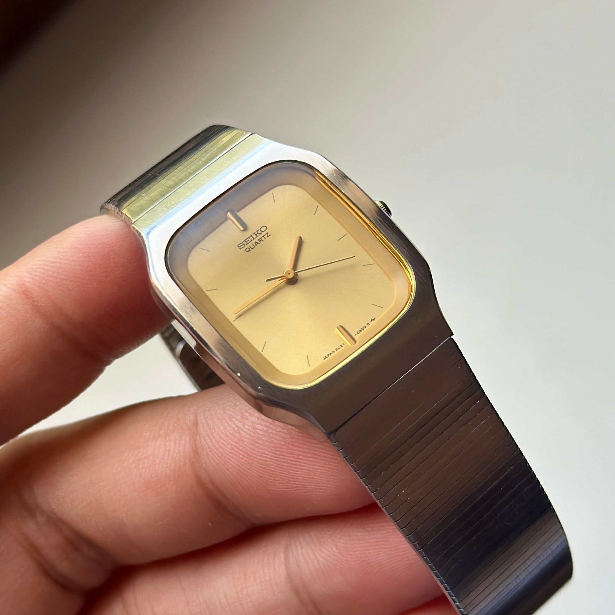 1984 Seiko 2C21-5330