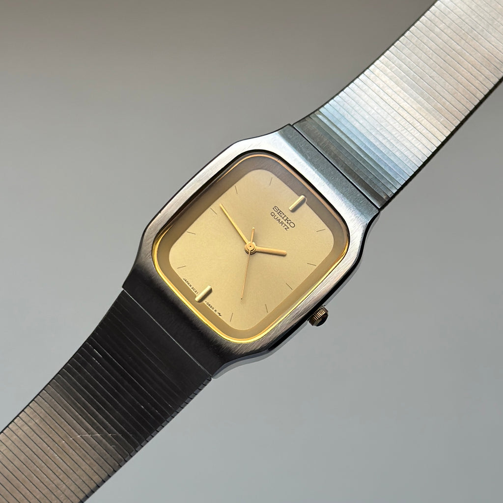 1984 Seiko 2C21-5330