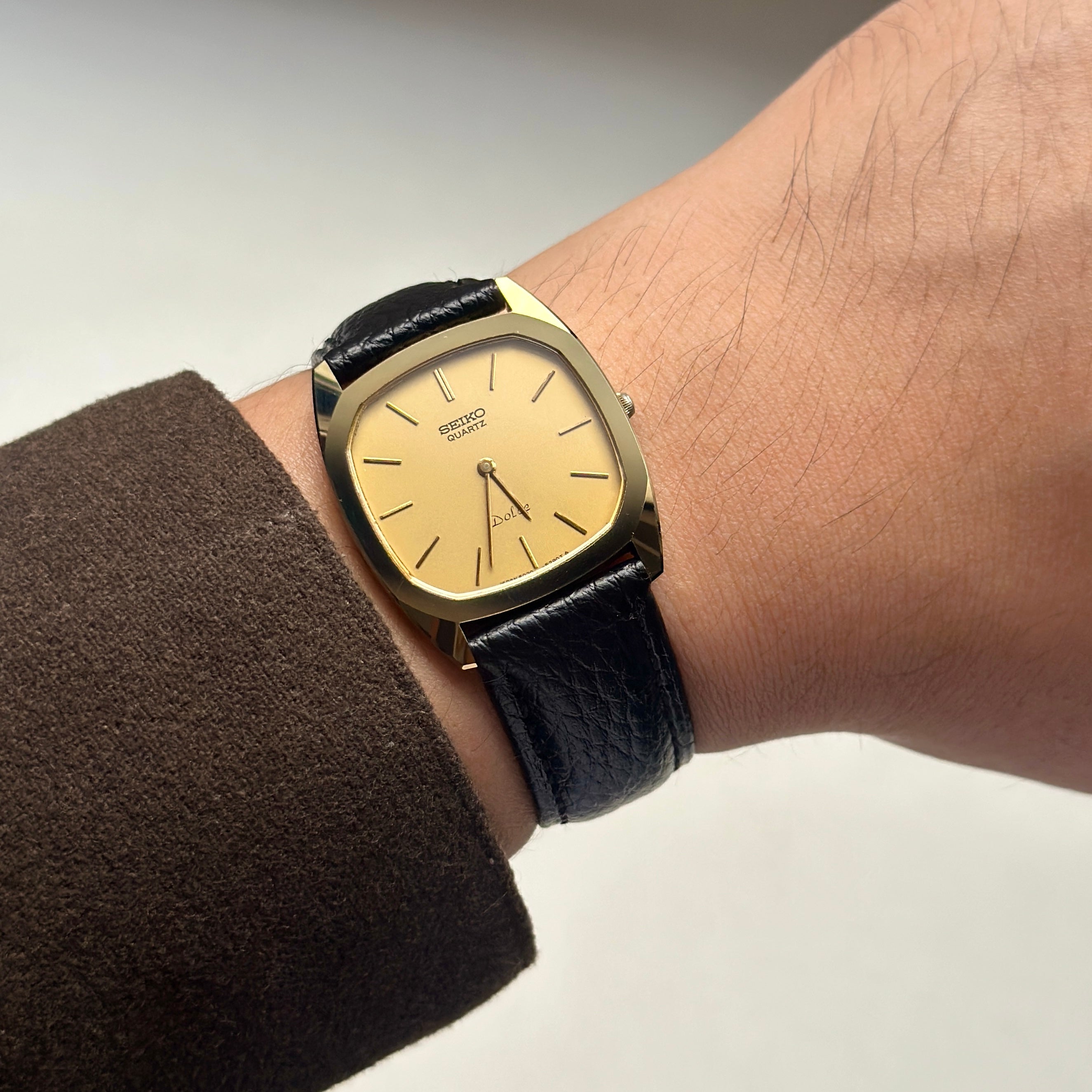 1981 Seiko Dolce 6020-5250