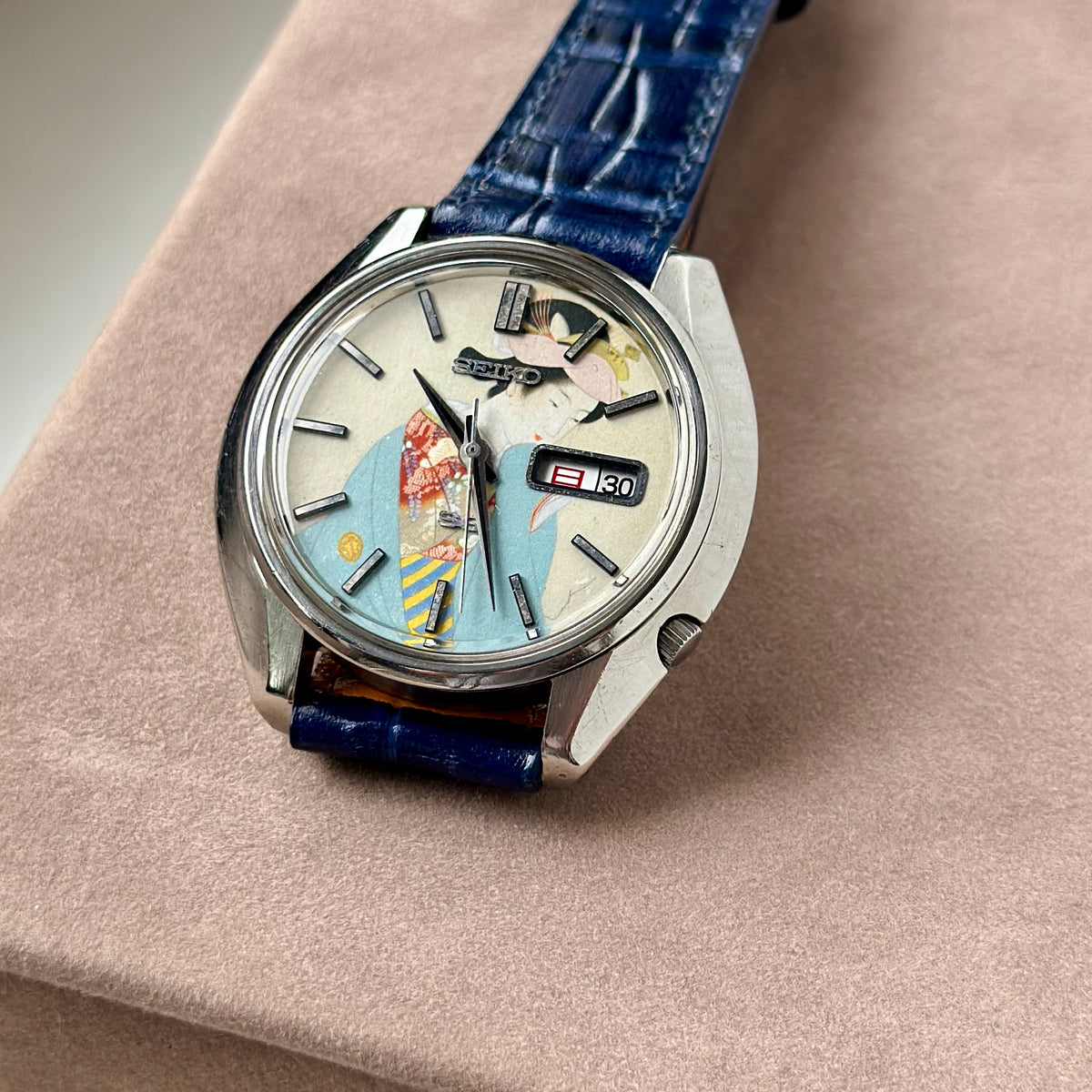 1969 Seiko 5 Actus 6106-8460 Ukiyo-e dial Uemura Shōen’s “Shunbō”