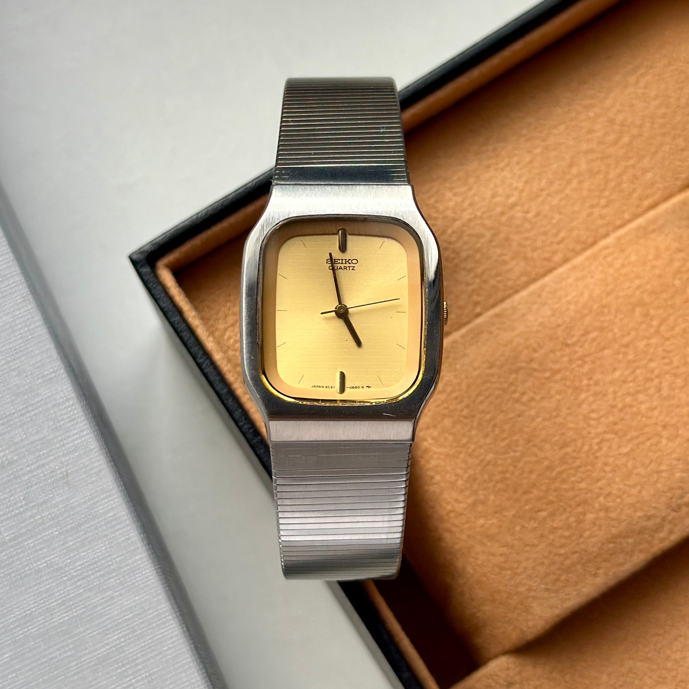 1984 Seiko 2C21-5330