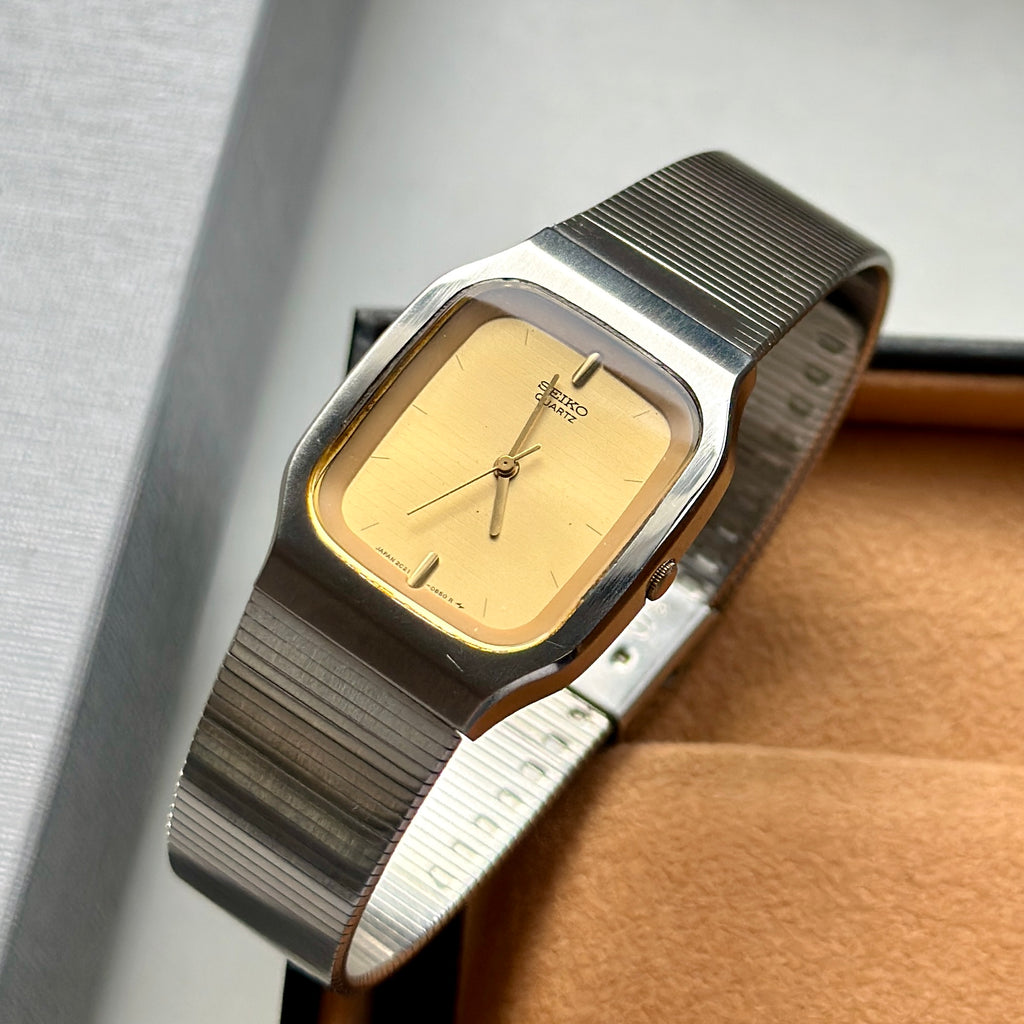 1984 Seiko 2C21-5330