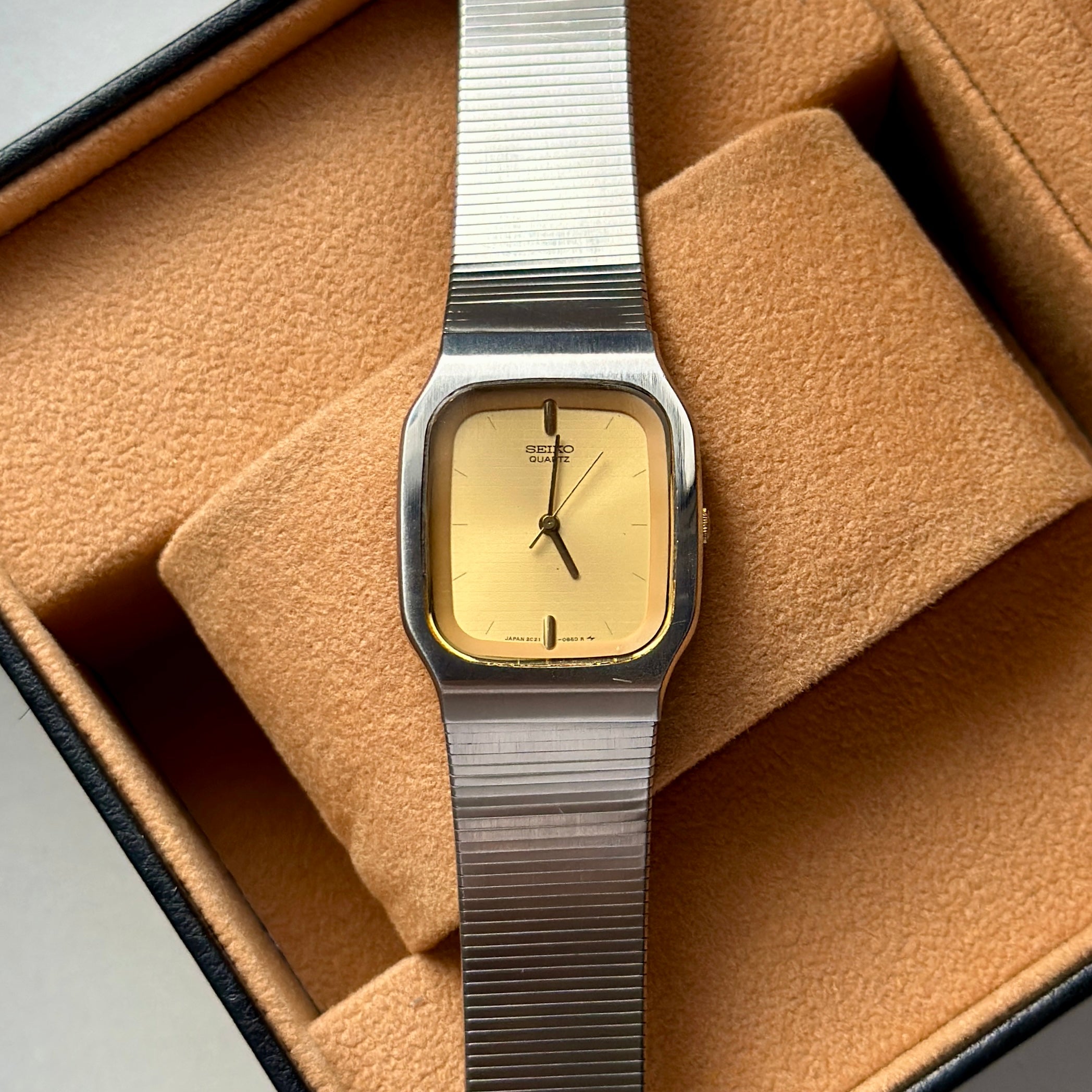 1984 Seiko 2C21-5330