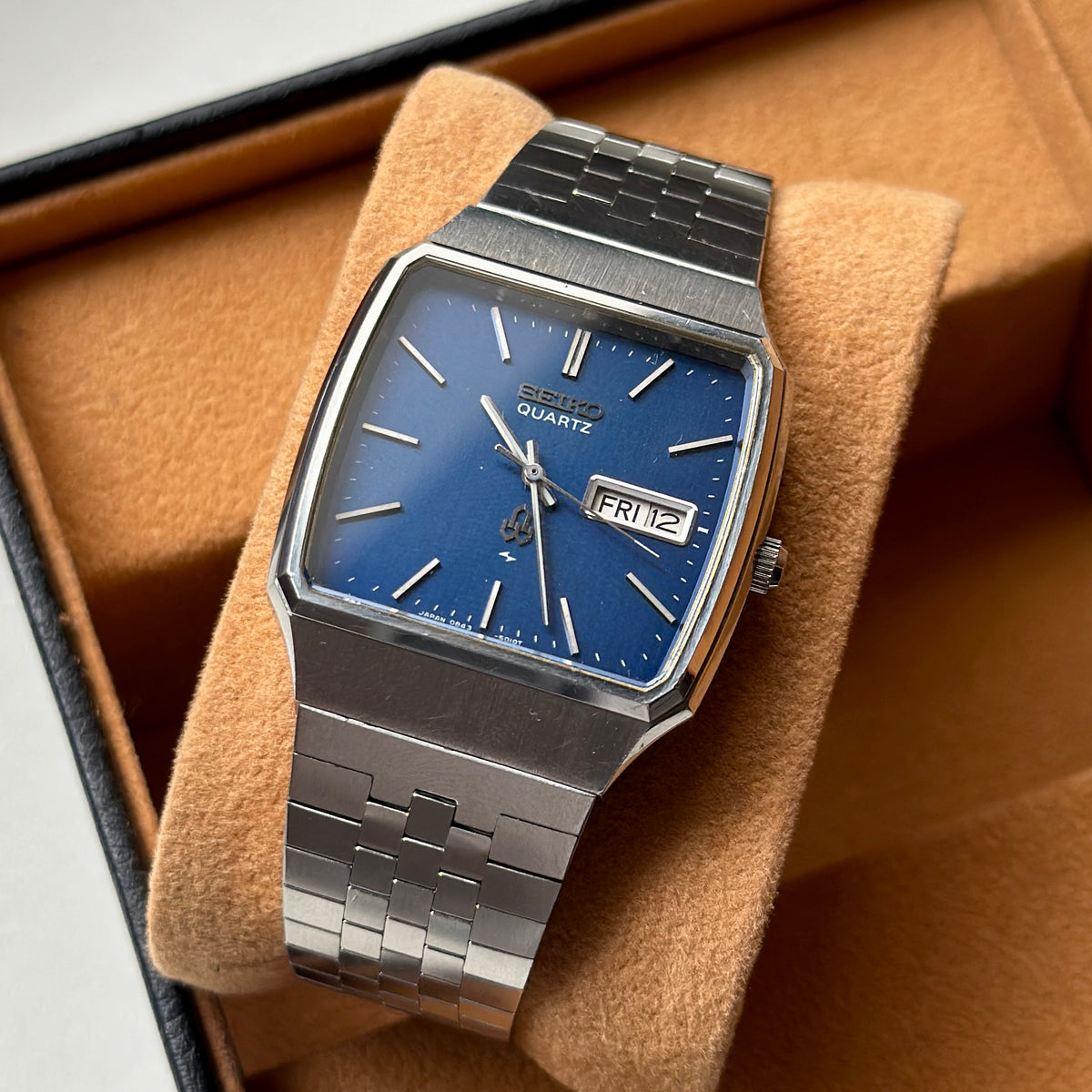 1975 Seiko Quartz Blue 0843-5010
