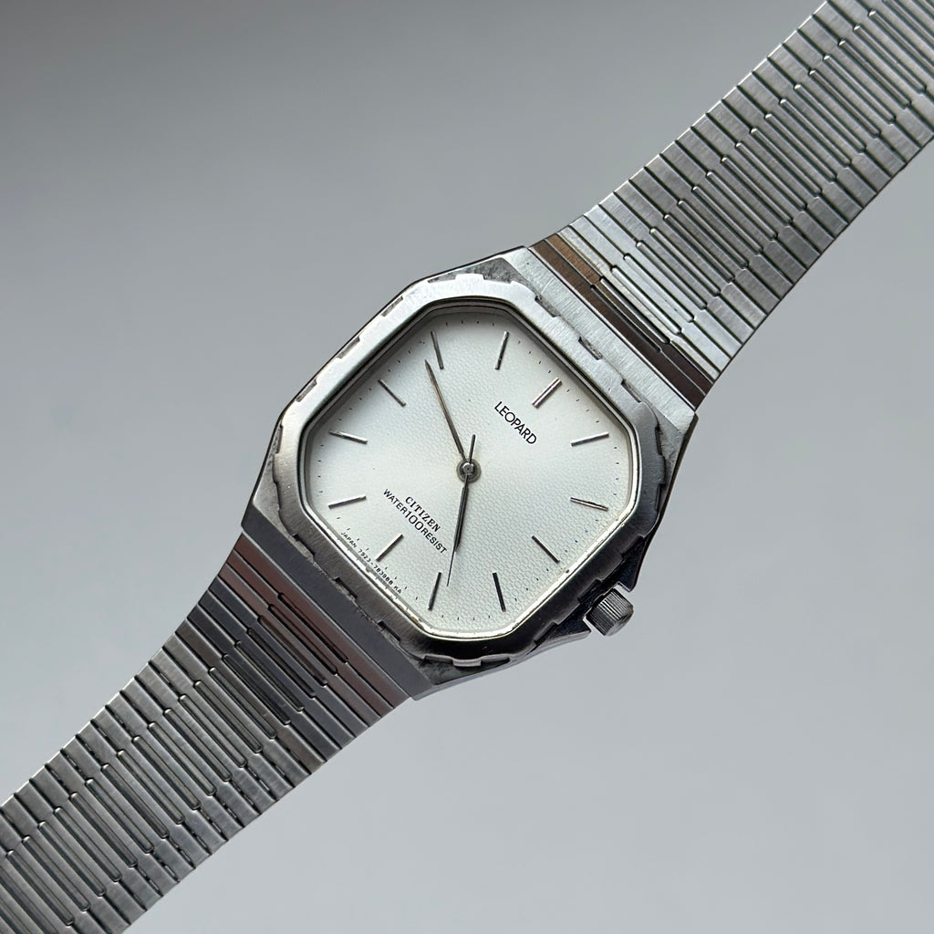 1980s Citizen White Leopard 7933-799976