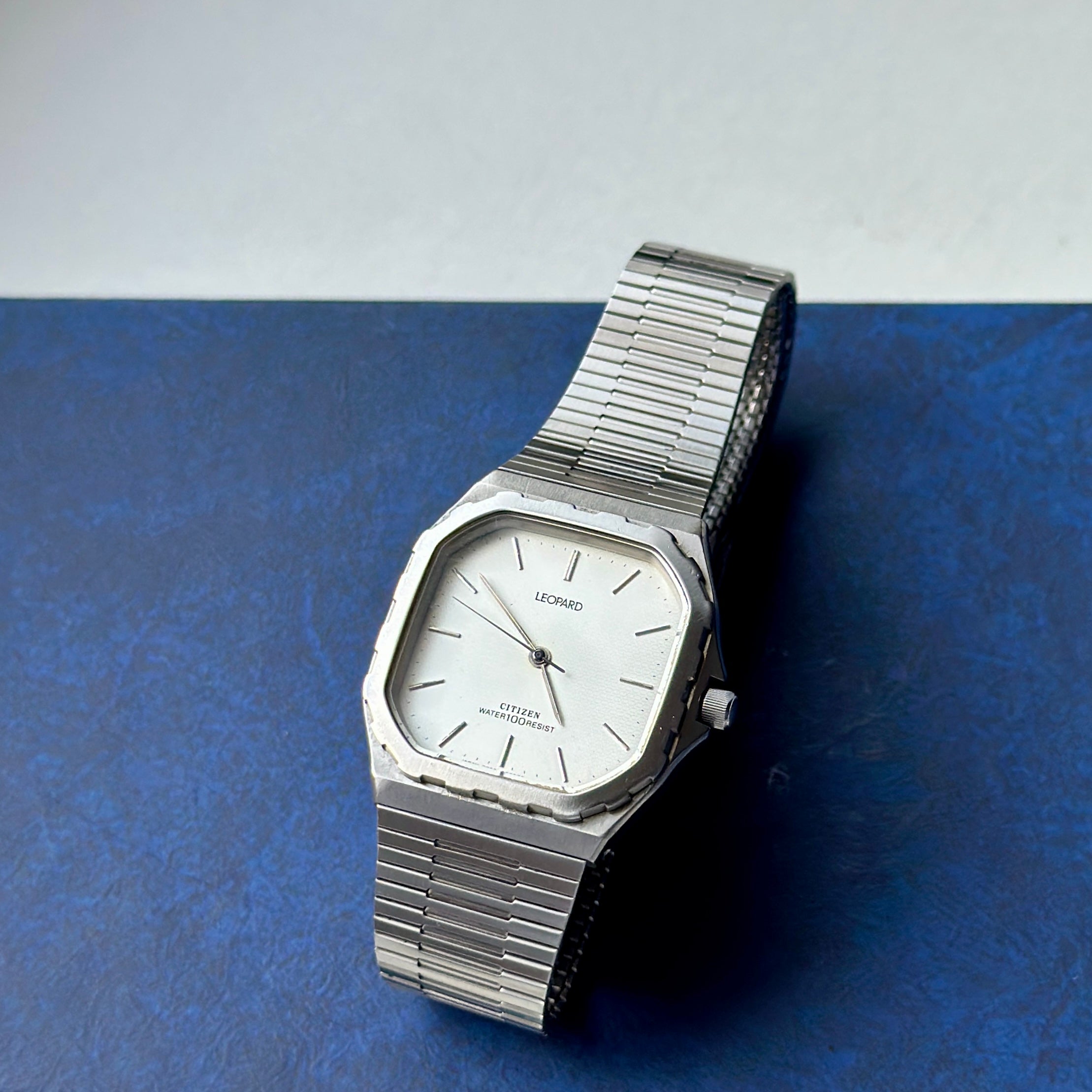 1980s Citizen White Leopard 7933-799976
