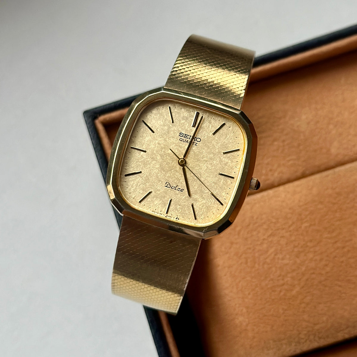 1983 Seiko Dolce Gold 9521-5080