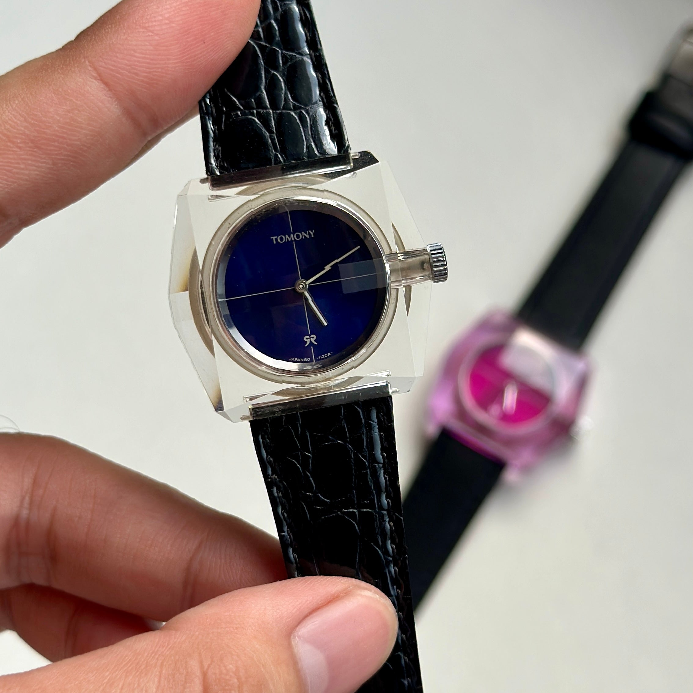 1970s Seiko Tomony Acrylic Case  80-1060